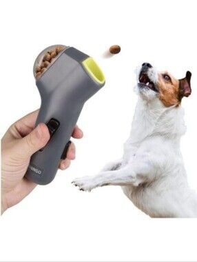 New Handheld Treat Launcher For Dogs - Fun Food Toy